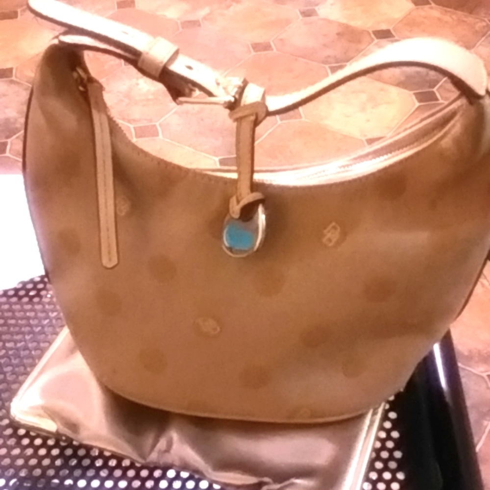 Dooney & Burke bucket purse bag